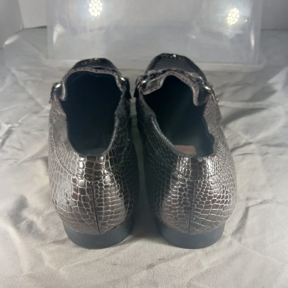St Johns Bay Ava Brown‎ Croc Embossed Loafers Silver Hardware Womens 7.5M